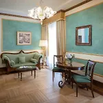 Due Torri Hotel
